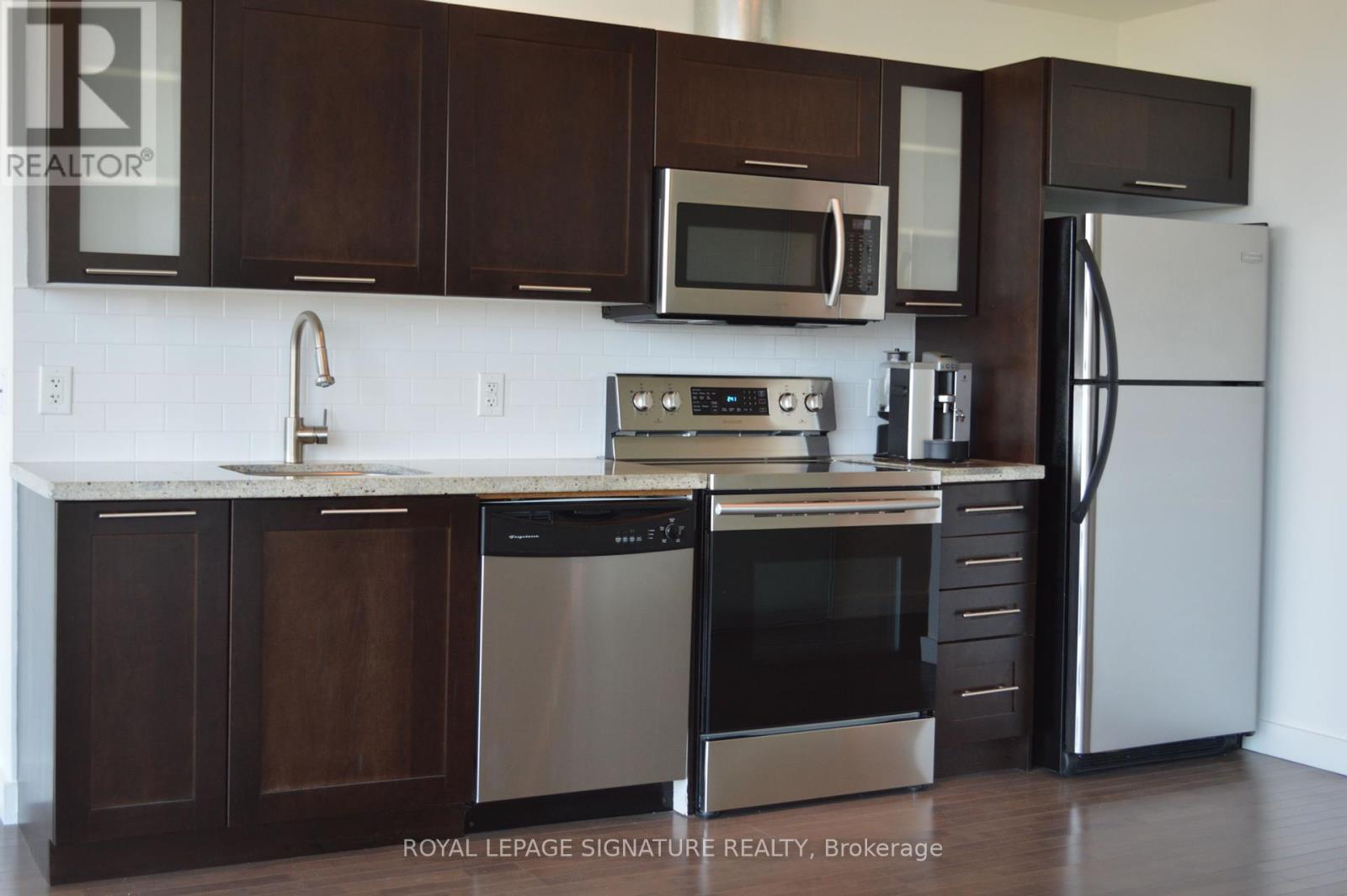 Photo 11 of 2509 33 Mill Street, Toronto ON