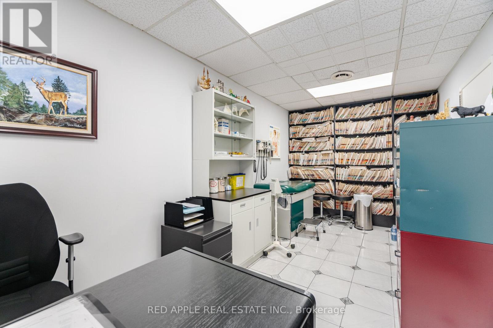 Photo 19 of 799 Bloor Street W, Toronto ON