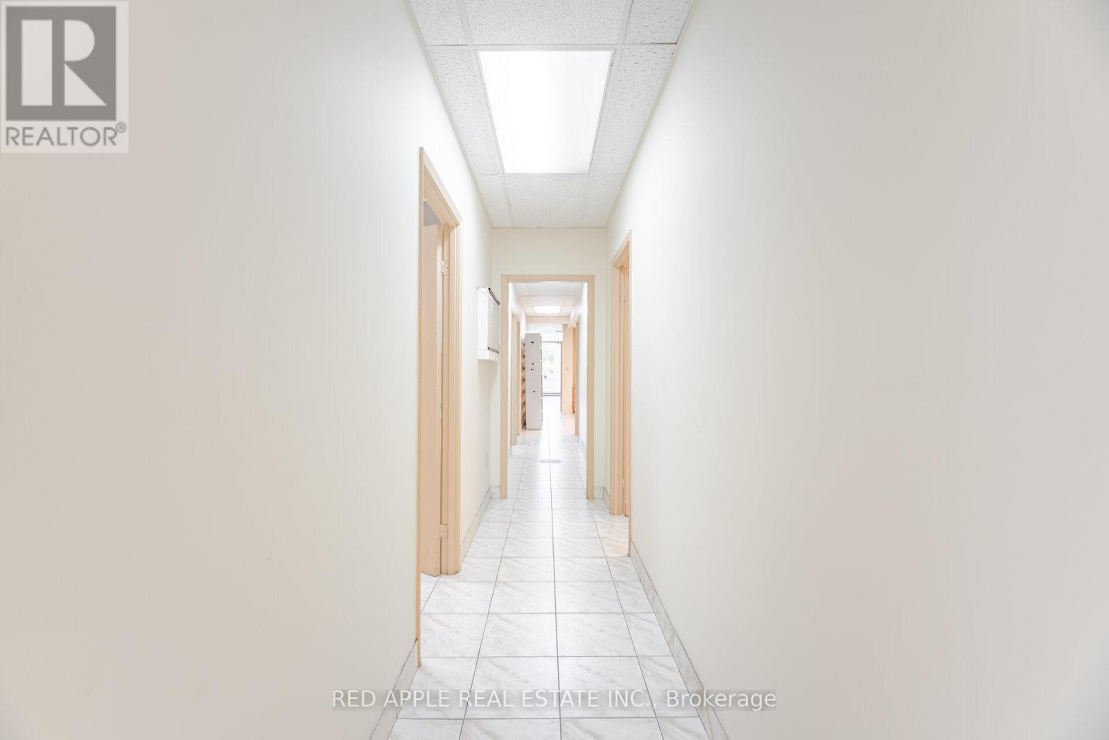 Photo 5 of 799 Bloor Street W, Toronto ON