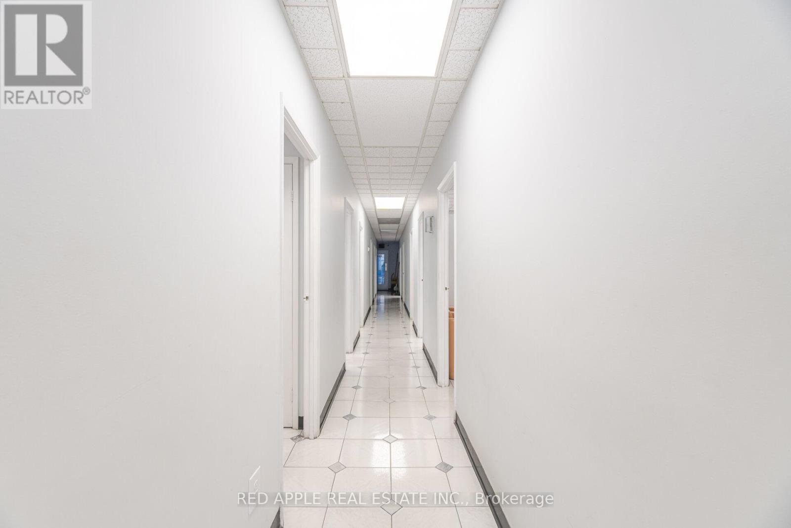 Photo 41 of 799 Bloor Street W, Toronto ON