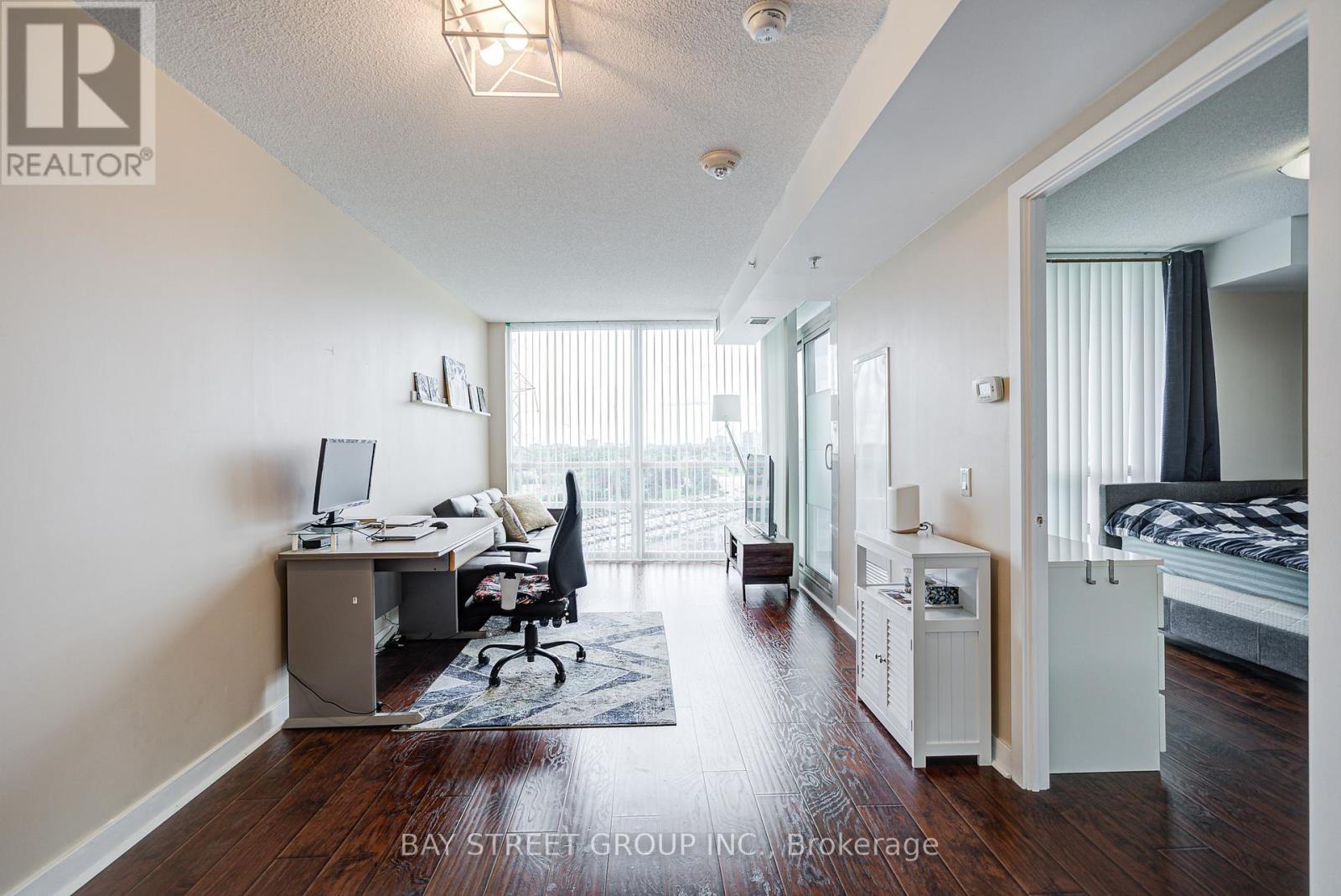 Photo 21 of 1003 5740 Yonge Street, Toronto ON