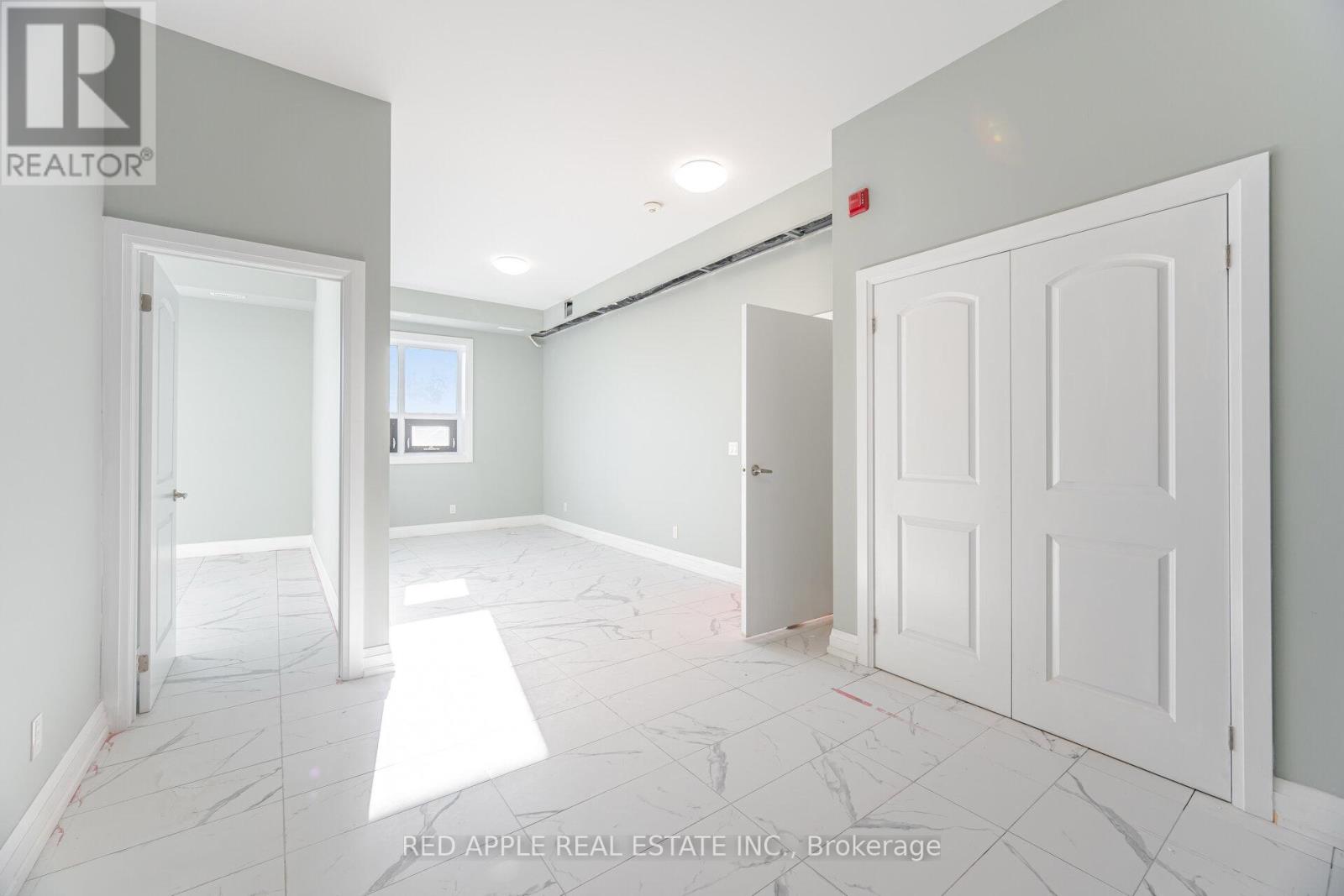 Photo 25 of 416 Oakwood Avenue, Toronto ON