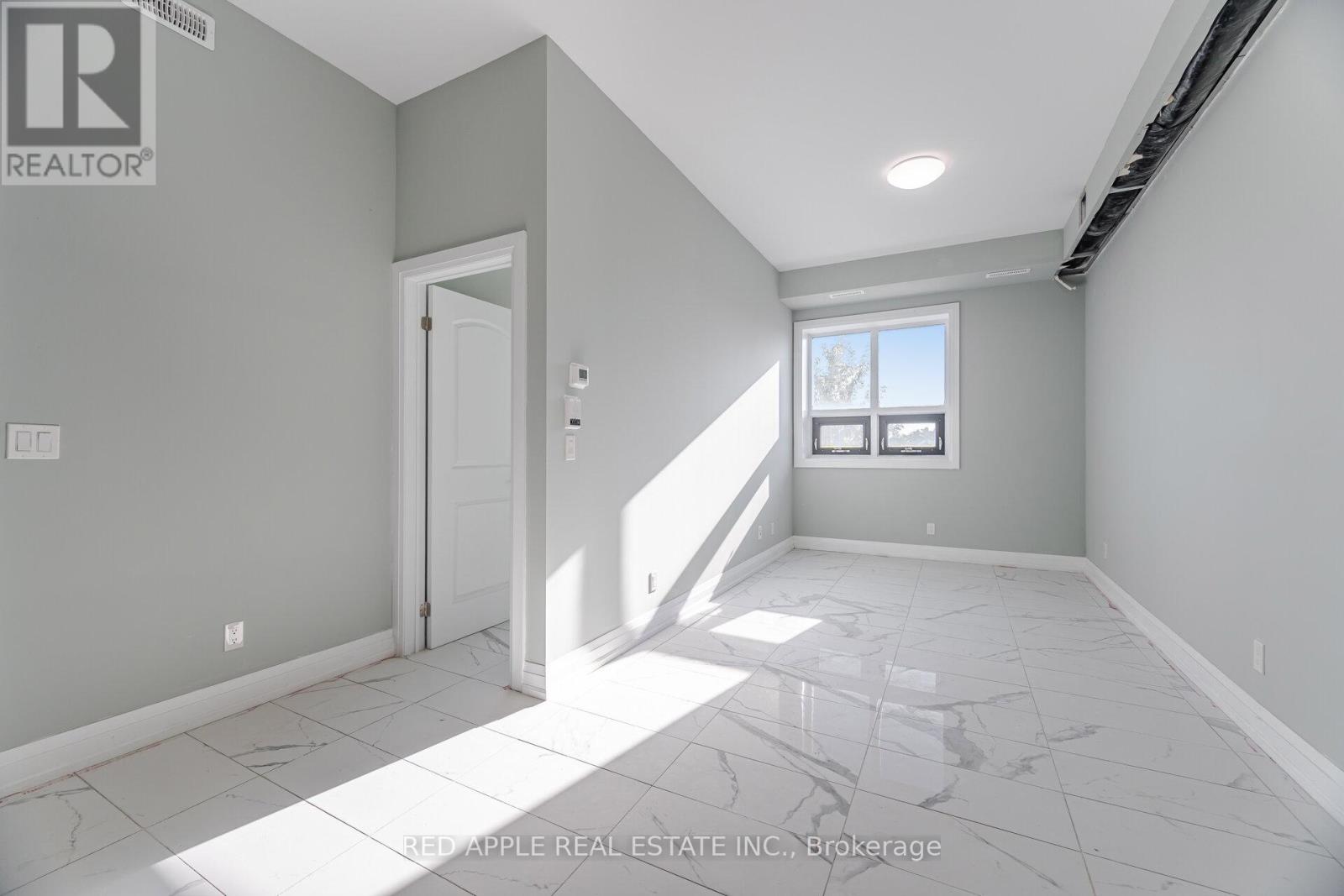 Photo 29 of 416 Oakwood Avenue, Toronto ON