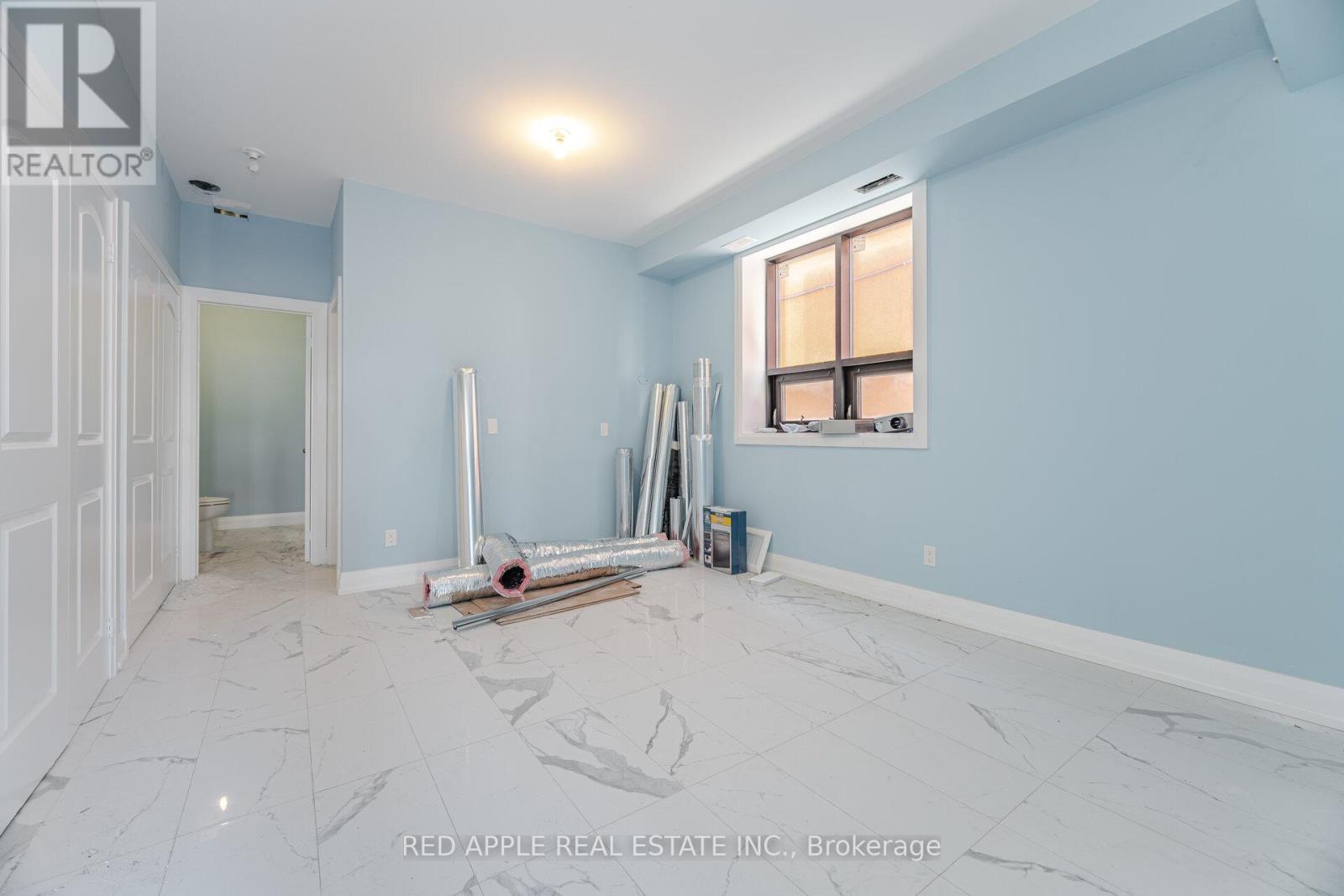 Photo 9 of 416 Oakwood Avenue, Toronto ON