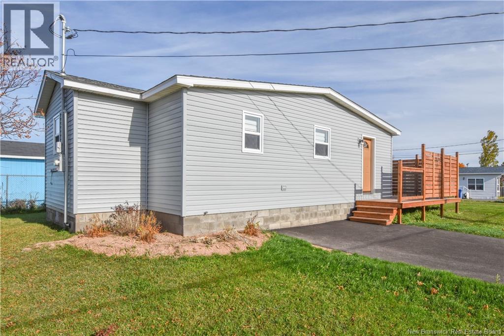 Photo 11 of 215 2 E Rue Street, Shippagan NB