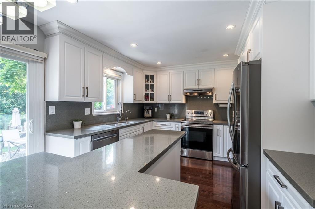 Photo 24 of 2445 Cavendish Drive, Burlington ON