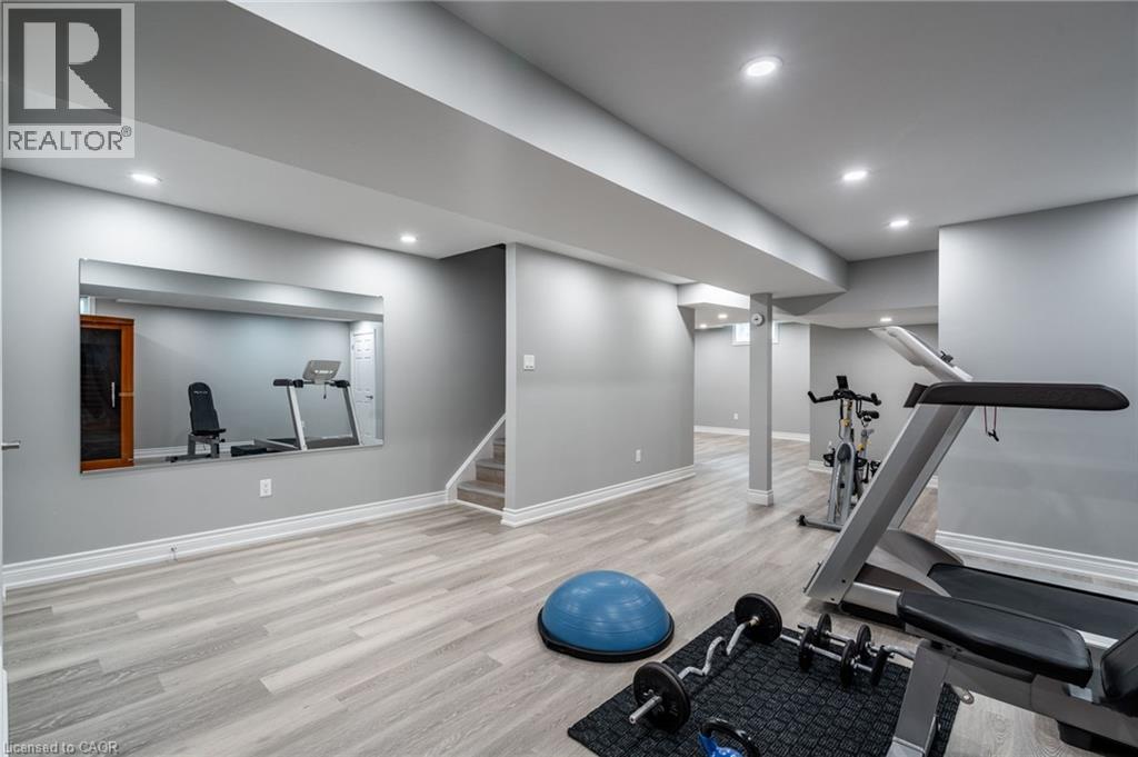 Photo 32 of 2445 Cavendish Drive, Burlington ON