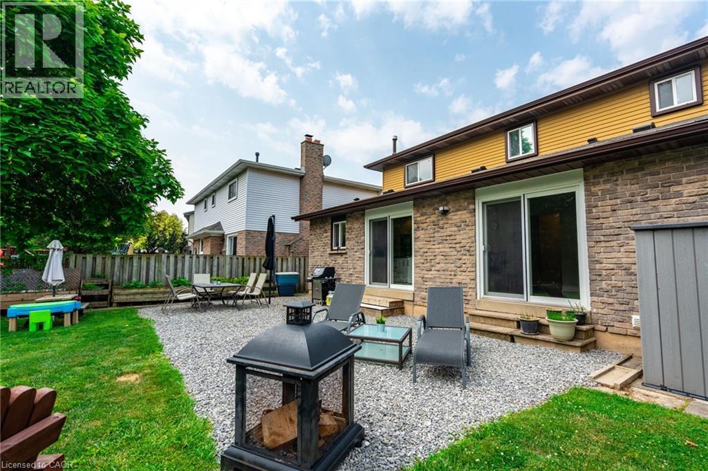 Photo 43 of 2445 Cavendish Drive, Burlington ON