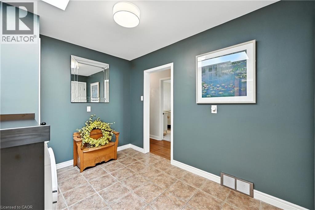 Photo 44 of 4 Glenview Avenue, St Catharines ON