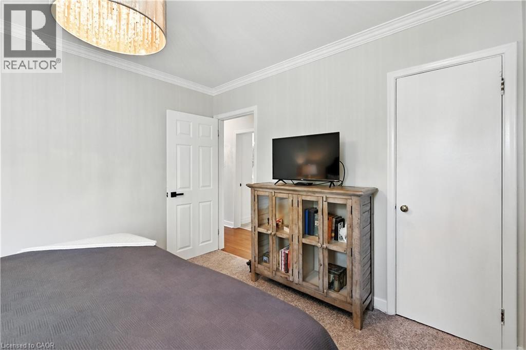 Photo 45 of 4 Glenview Avenue, St Catharines ON