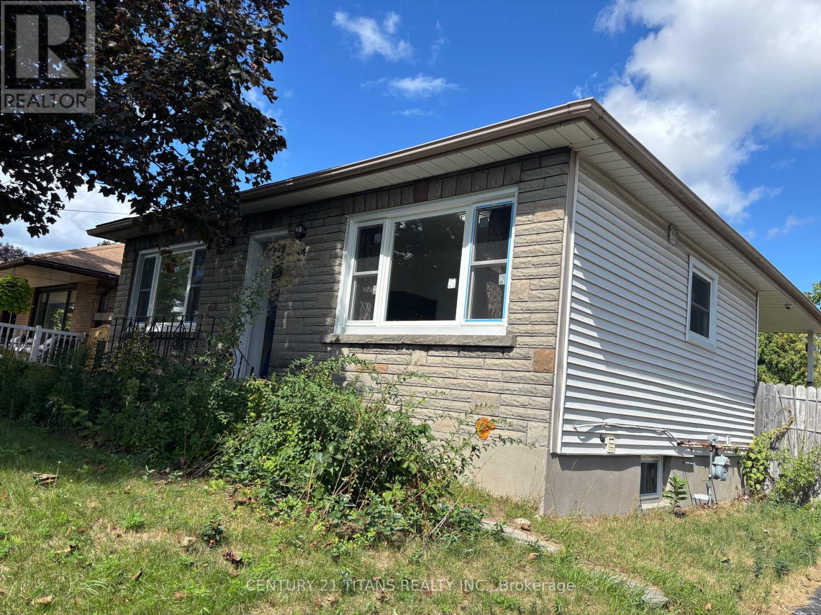 Photo 1 of Bsmt 94 Taunton Road W, Oshawa ON