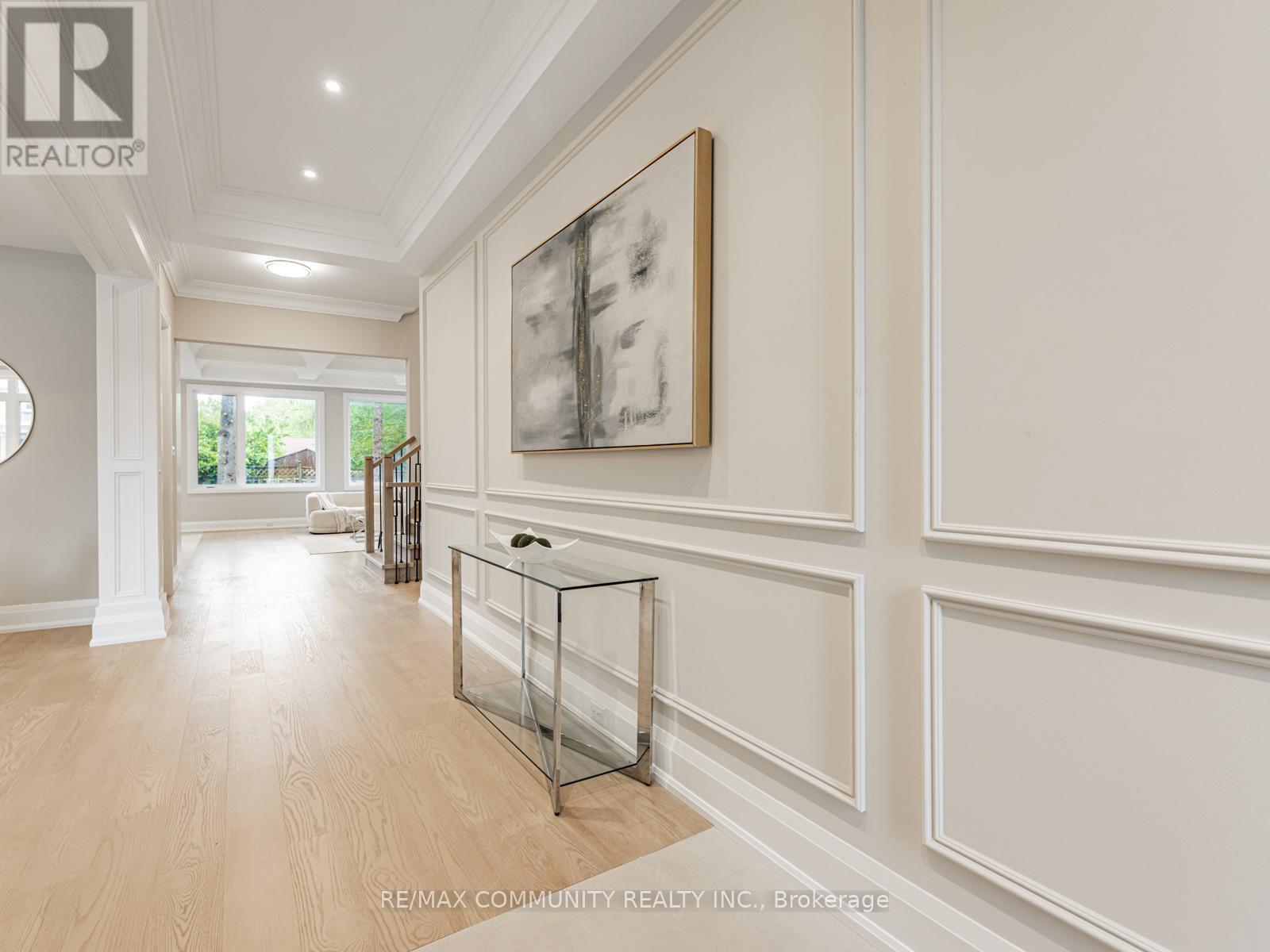 Photo 29 of 37 Sugarbush Square, Toronto ON