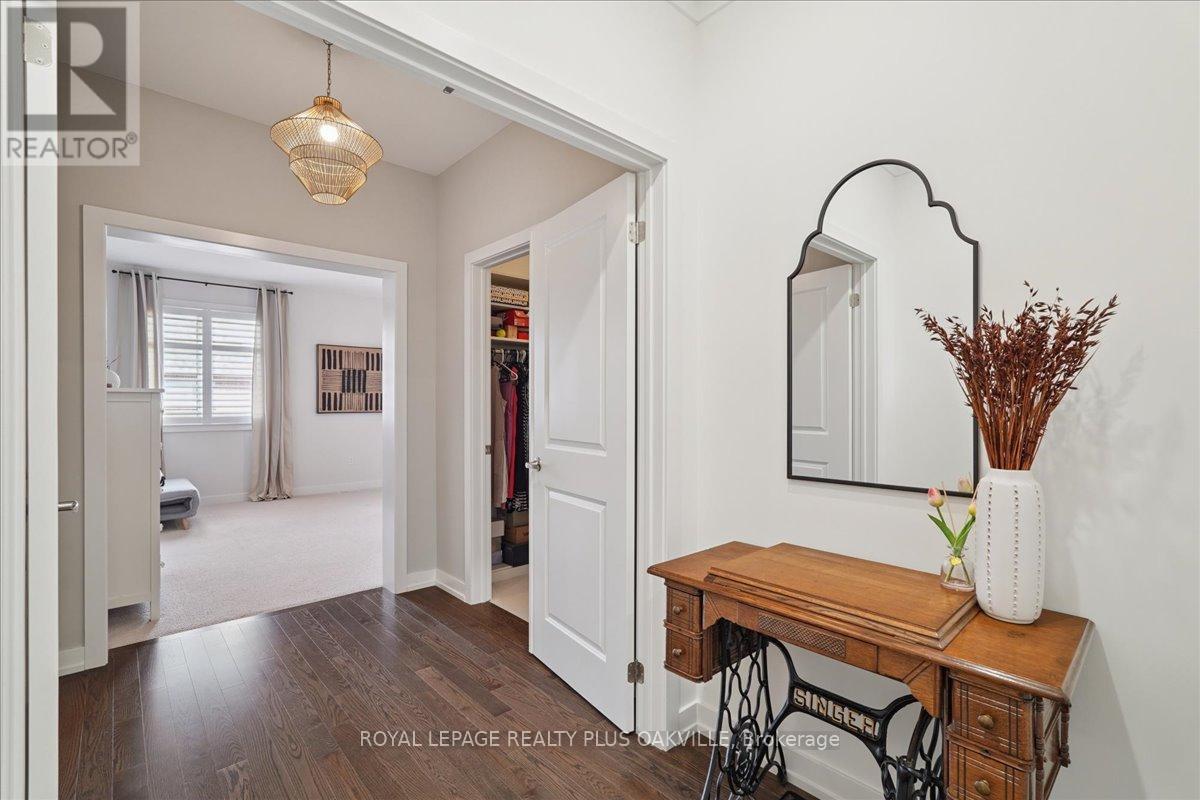 Photo 23 of 40 Soltys Drive, Whitby ON