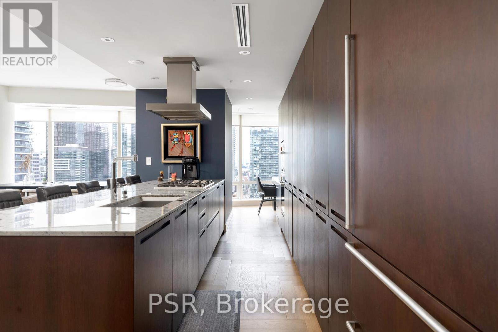 Photo 19 of 3001 180 University Avenue, Toronto ON
