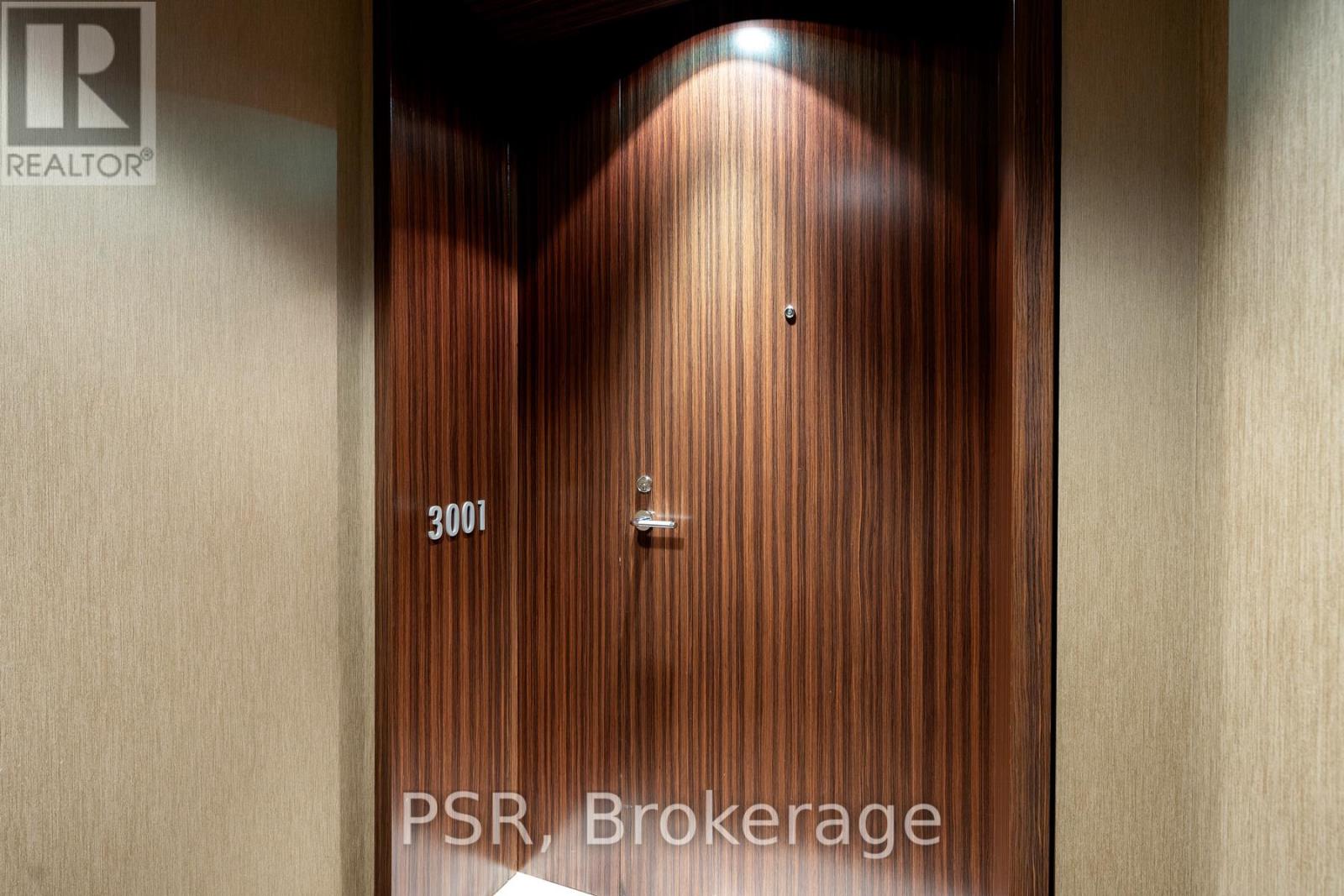 Photo 16 of 3001 180 University Avenue, Toronto ON