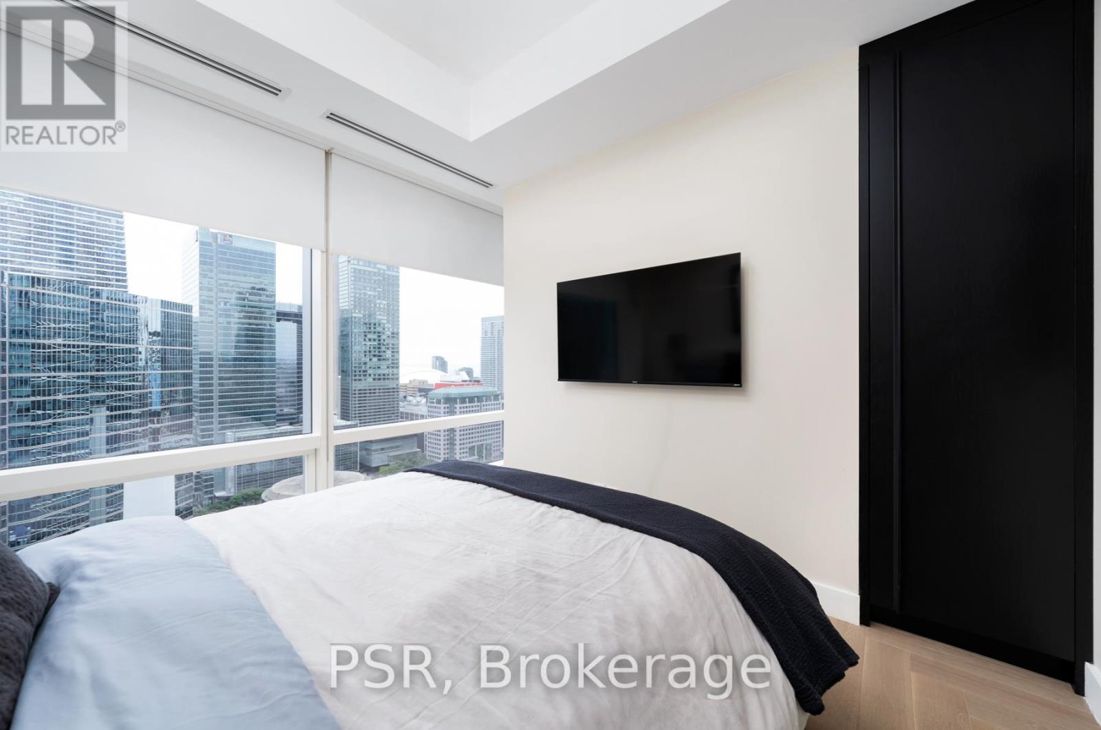 Photo 26 of 3001 180 University Avenue, Toronto ON