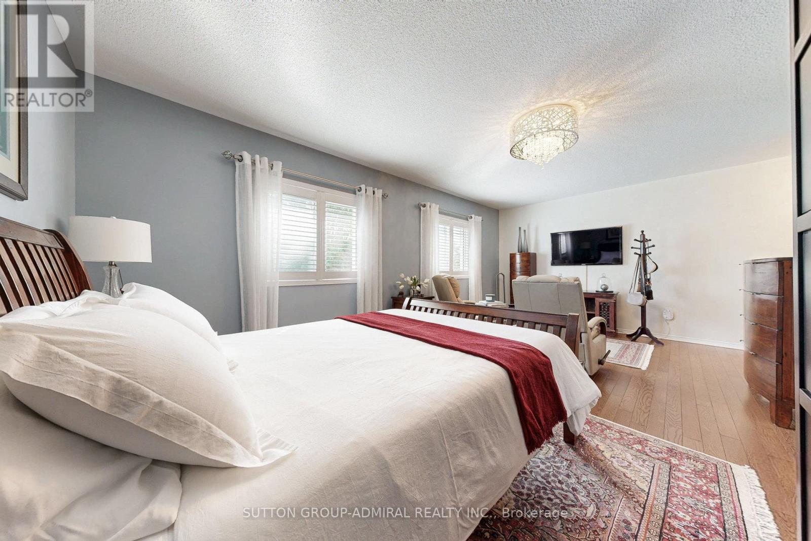 Photo 29 of 52 15 Edenbridge Drive, Vaughan ON