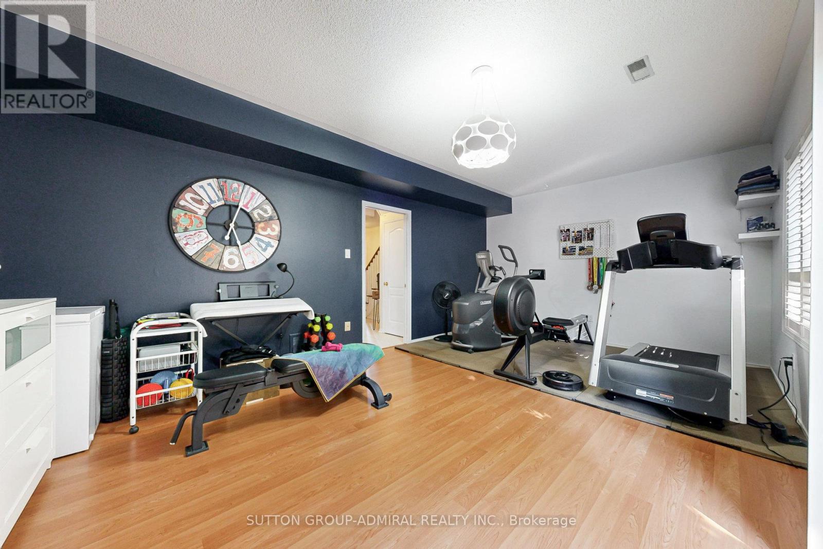 Photo 41 of 52 15 Edenbridge Drive, Vaughan ON