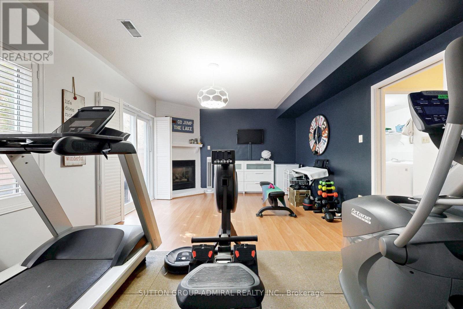 Photo 44 of 52 15 Edenbridge Drive, Vaughan ON