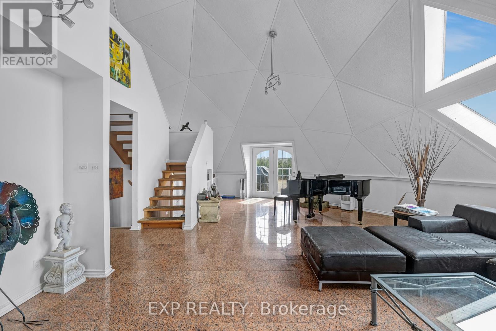 Photo 38 of 21152 Kennedy Road, East Gwillimbury ON