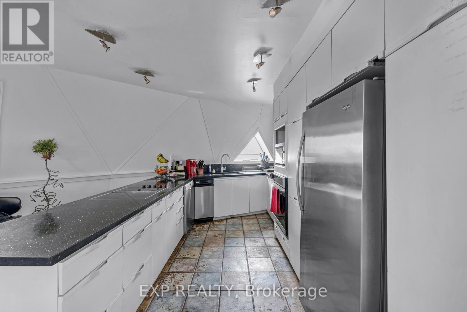 Photo 13 of 21152 Kennedy Road, East Gwillimbury ON