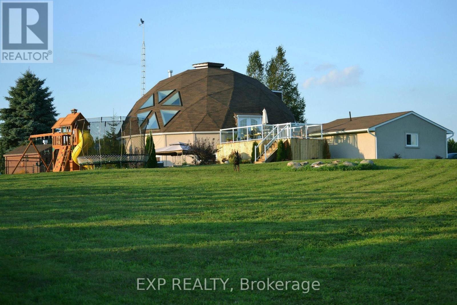 Photo 12 of 21152 Kennedy Road, East Gwillimbury ON