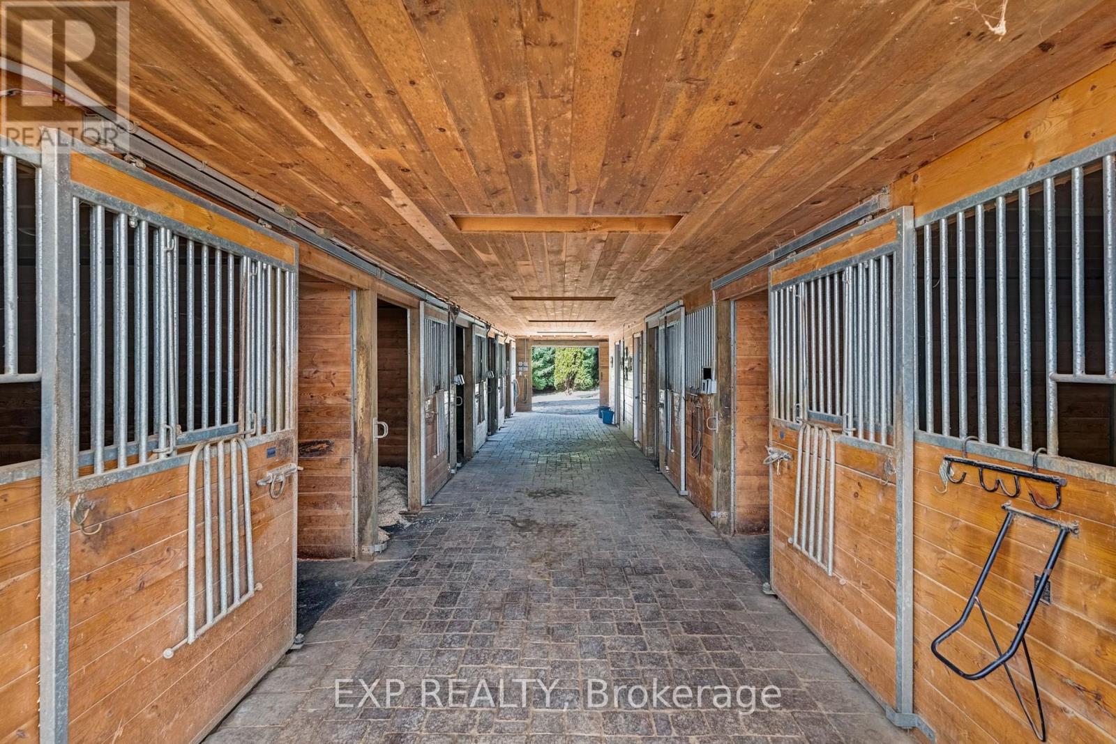 Photo 39 of 21152 Kennedy Road, East Gwillimbury ON