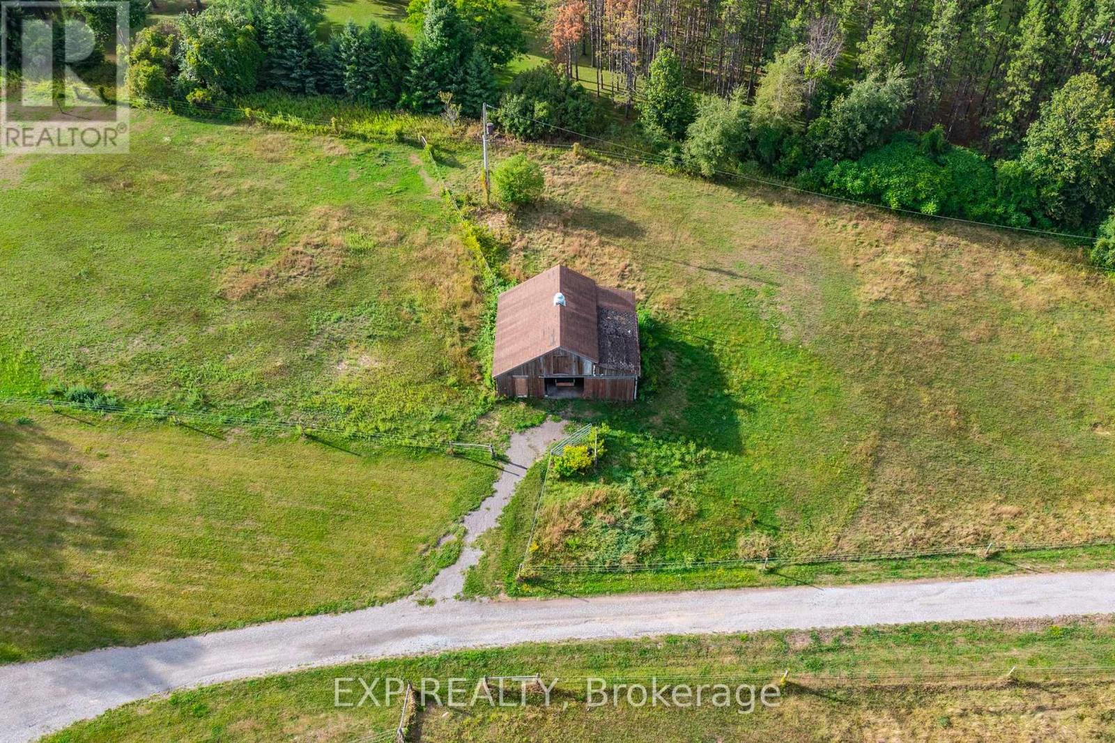 Photo 1 of 21152 Kennedy Road, East Gwillimbury ON