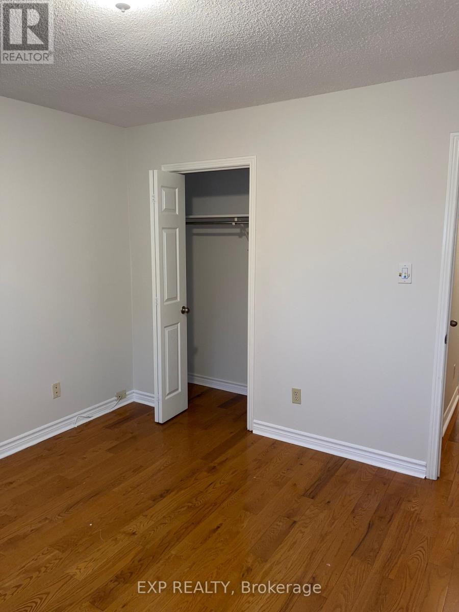 Photo 17 of 29 Gayla Street, Vaughan ON
