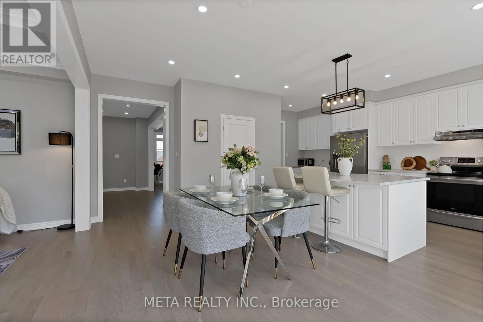 Photo 23 of 15 Faimira Avenue, Georgina ON