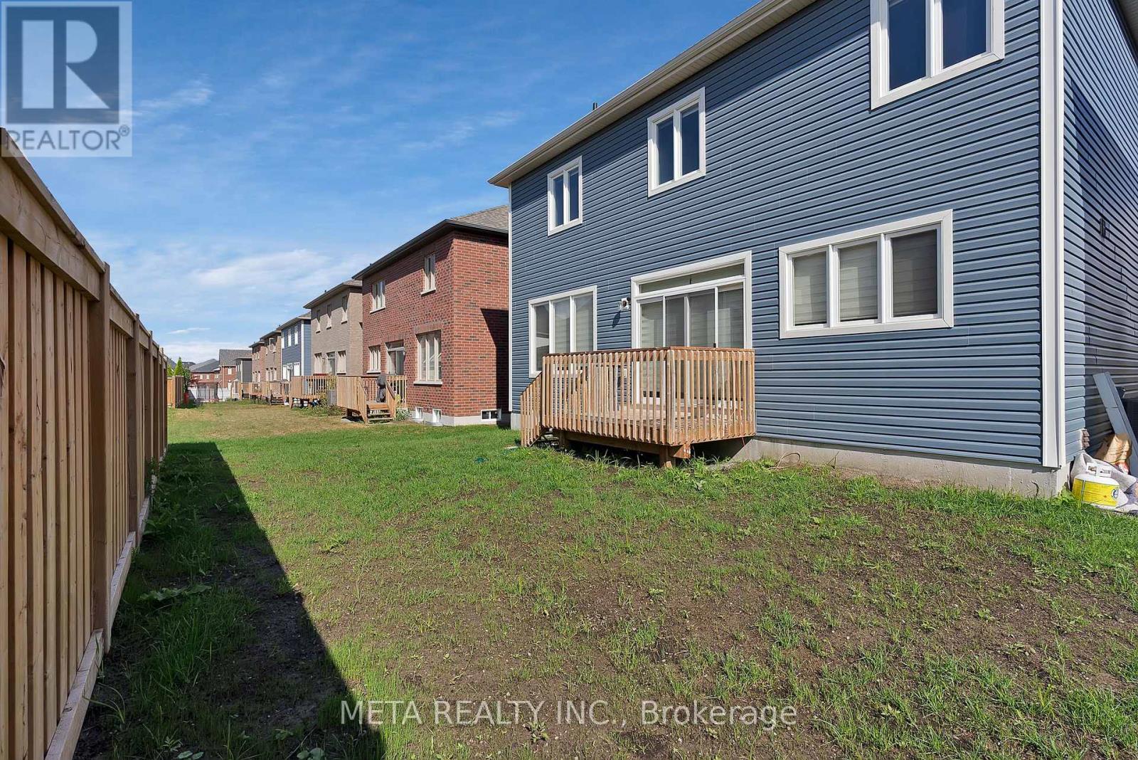 Photo 1 of 15 Faimira Avenue, Georgina ON