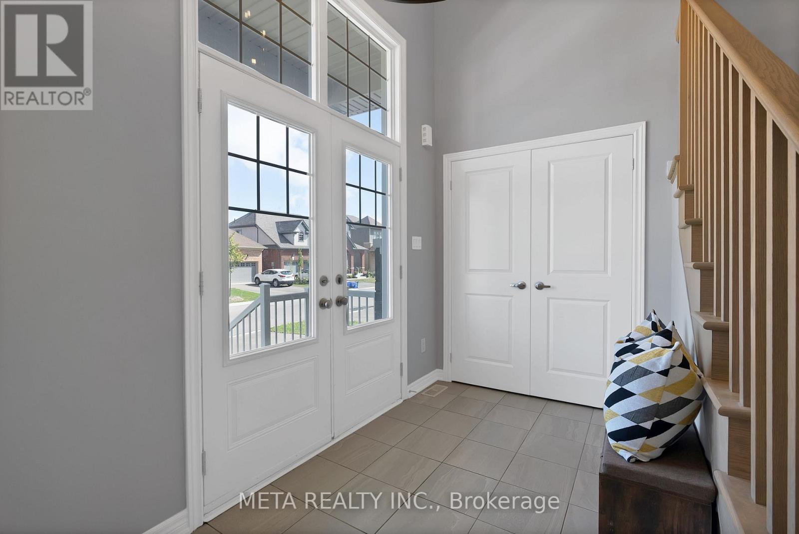 Photo 12 of 15 Faimira Avenue, Georgina ON