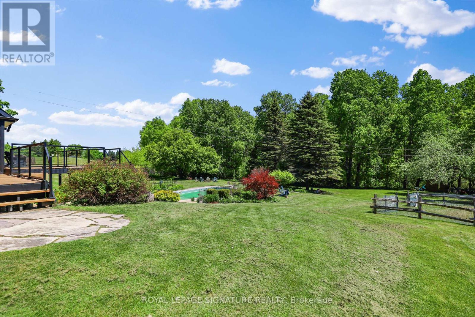Photo 41 of 16455 11 Th Concession, King ON