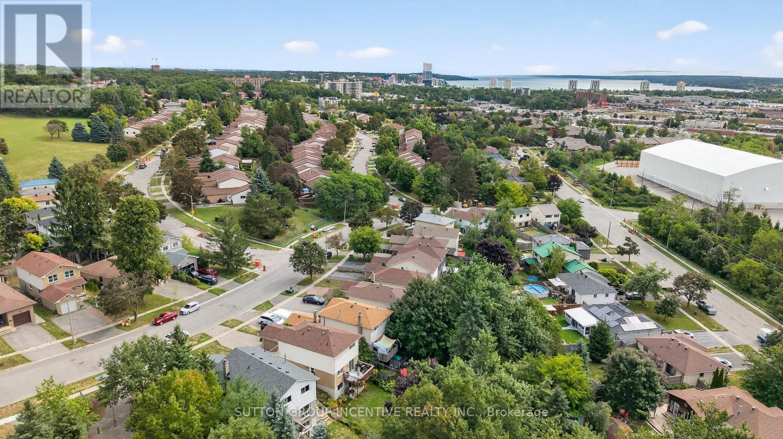 Photo 19 of 20 Fox Run, Barrie ON