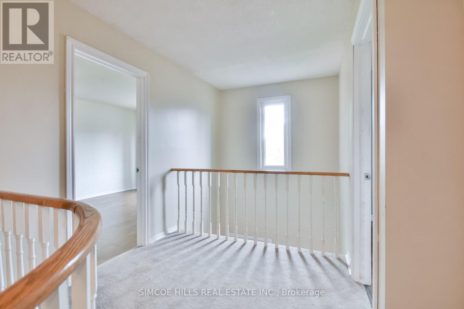 Photo 18 of 256 Hickling Trail, Barrie ON