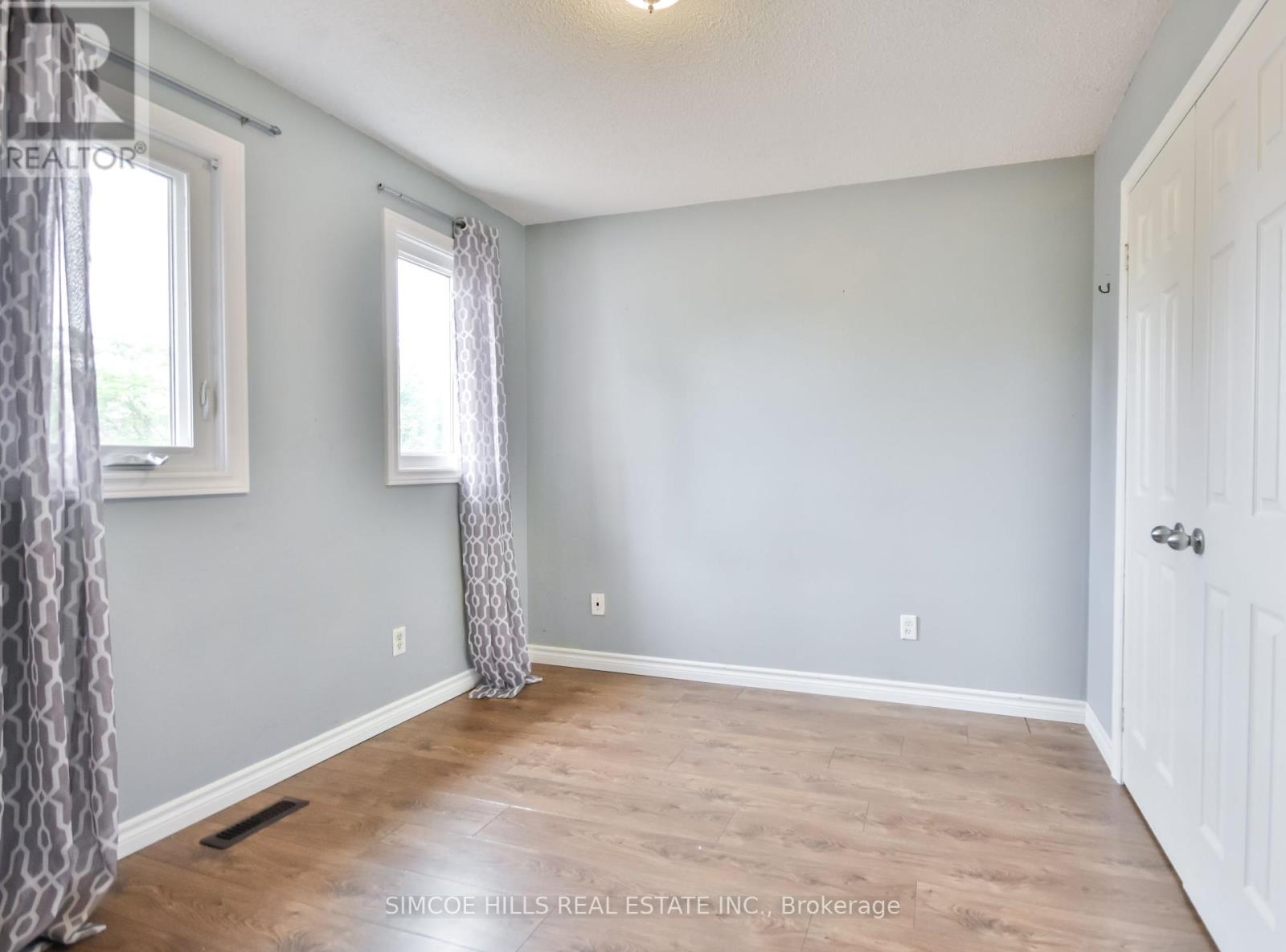 Photo 29 of 256 Hickling Trail, Barrie ON