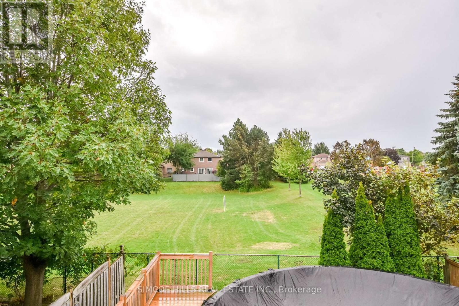 Photo 38 of 256 Hickling Trail, Barrie ON