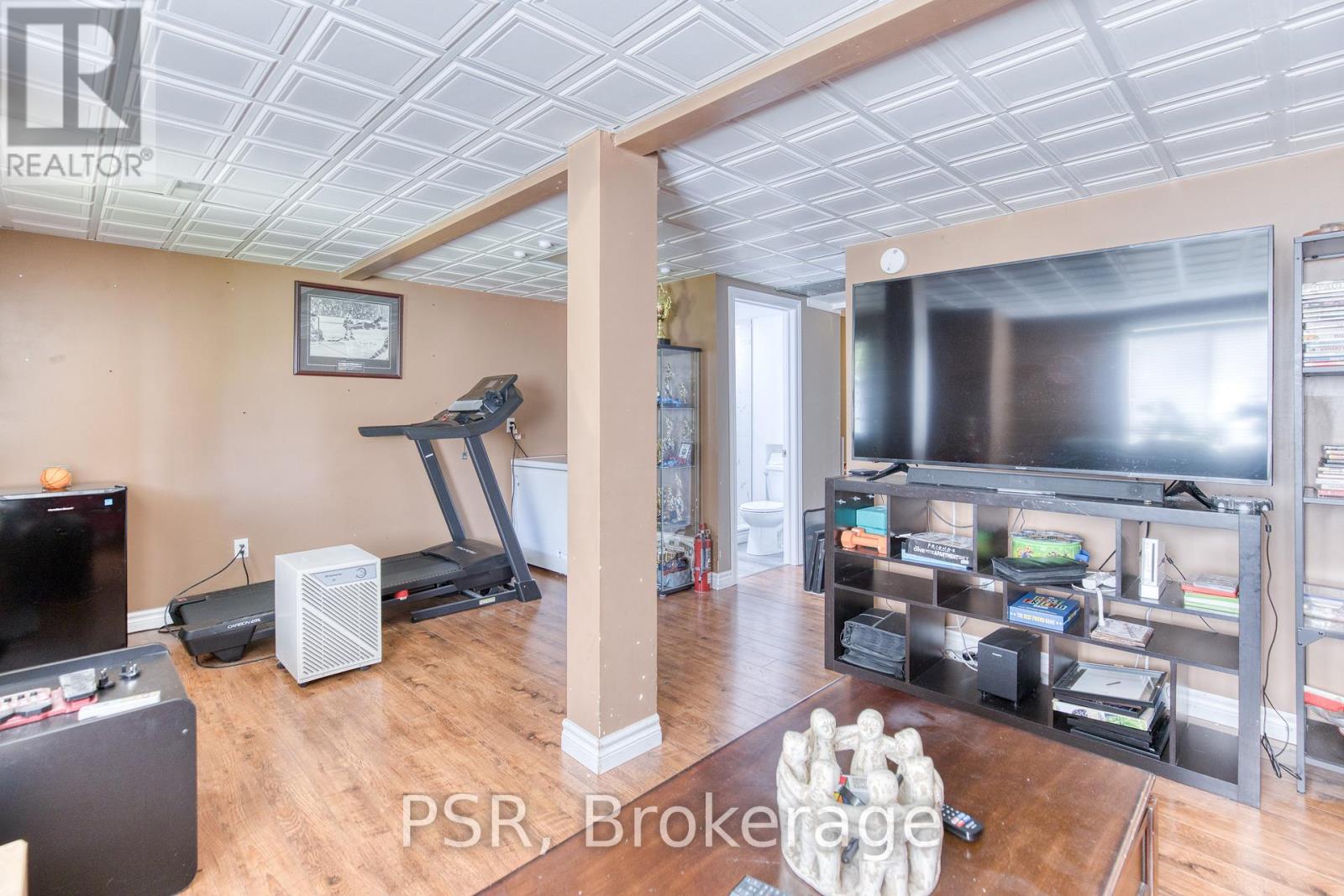 Photo 8 of 81 Brembel Street, Kitchener ON