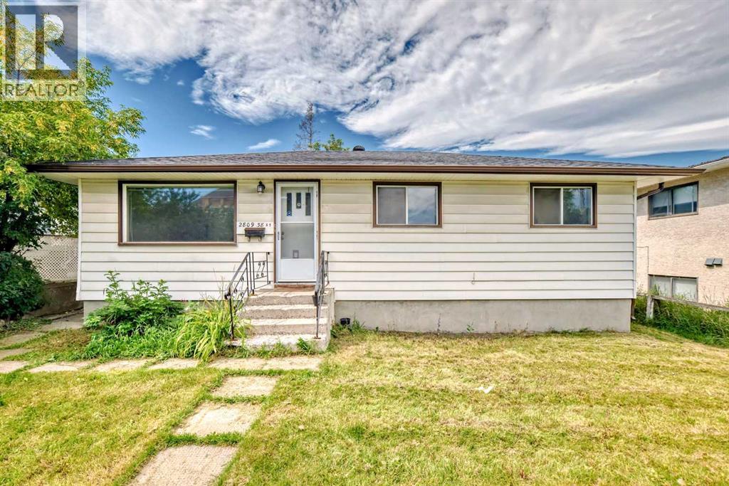 Photo 14 of 2809 38 Street Sw, Calgary AB