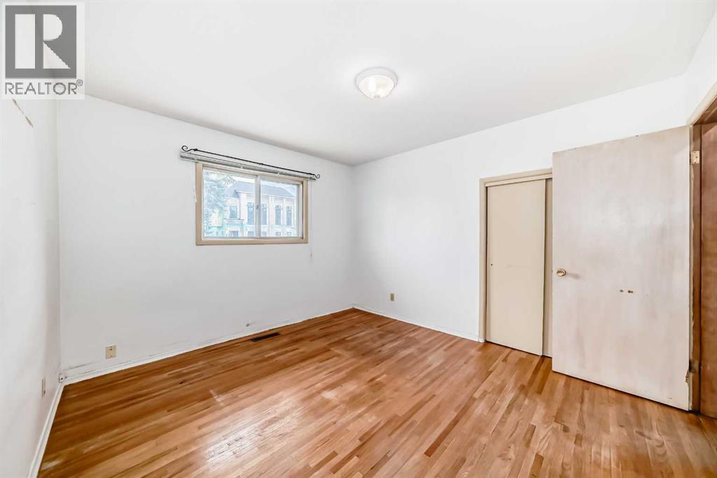 Photo 11 of 2809 38 Street Sw, Calgary AB