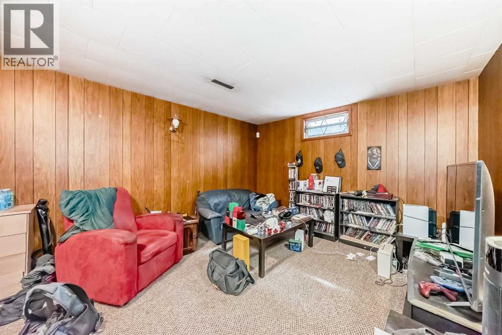 Photo 12 of 2809 38 Street Sw, Calgary AB