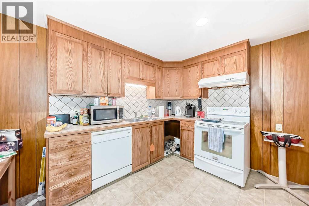 Photo 23 of 2809 38 Street Sw, Calgary AB