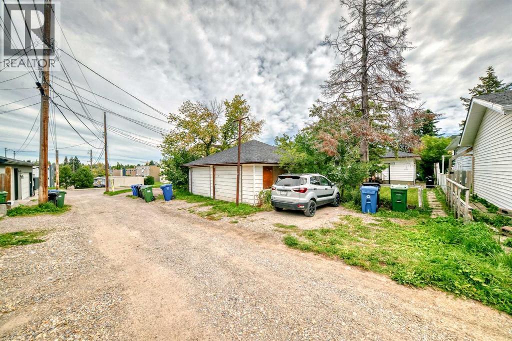 Photo 26 of 2809 38 Street Sw, Calgary AB