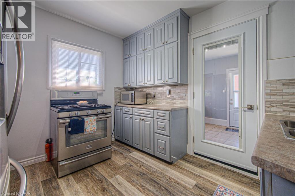Photo 17 of 500 Dundas Street S, Cambridge ON