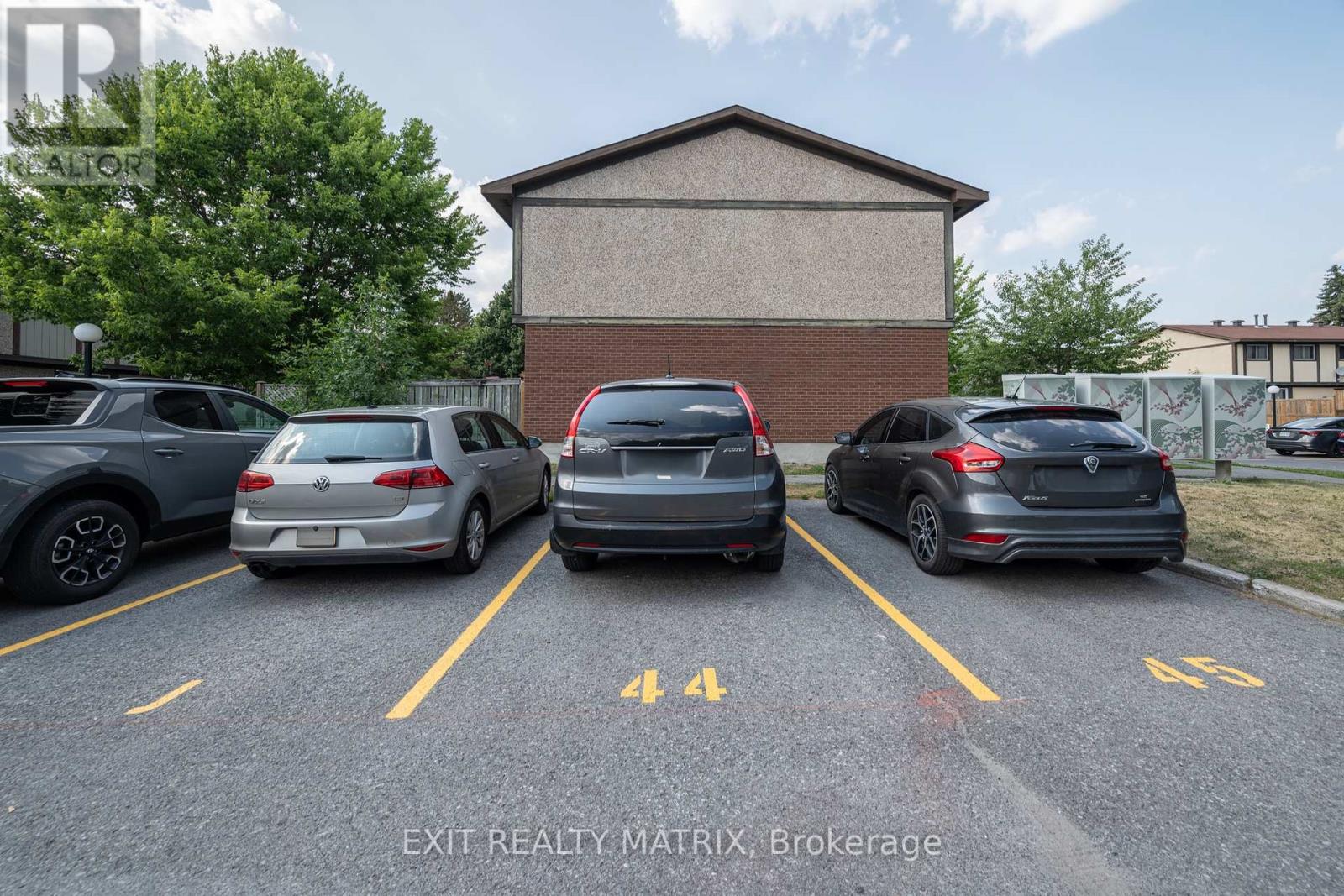 Photo 15 of 23 Pickford Drive, Ottawa ON