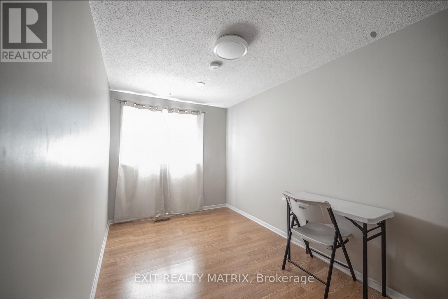 Photo 17 of 23 Pickford Drive, Ottawa ON