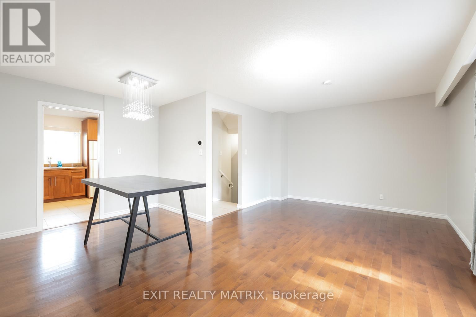 Photo 14 of 23 Pickford Drive, Ottawa ON