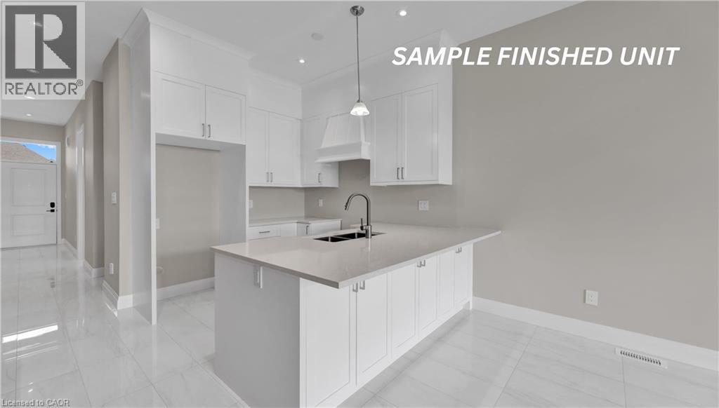 Photo 5 of 912 Garden Court Crescent, Woodstock ON