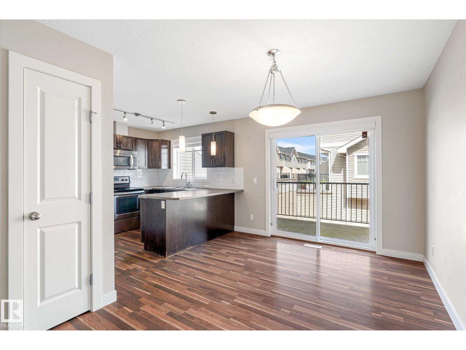Photo 16 of 24 7289 South Terwillegar Dr Nw, Edmonton AB