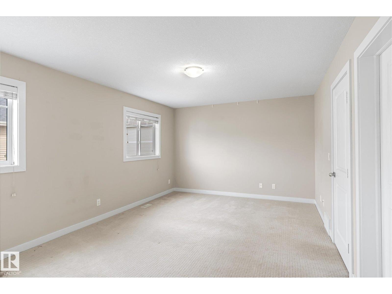 Photo 9 of 24 7289 South Terwillegar Dr Nw, Edmonton AB